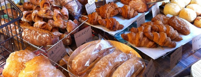 HANAKAGO 花かごパン is one of I Love Bakery.