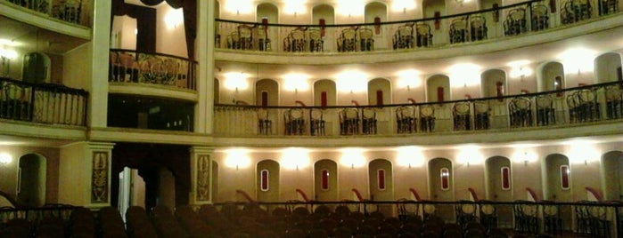 Teatro Arthur Azevedo is one of 100 lugares para visitar em São Luís.