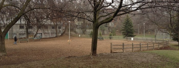 Ramsden Park Off Leash Area is one of Toronto Off-Leash Dog Parks.