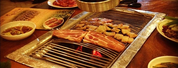 Chung Gi Wa 청기와 is one of Food!!.