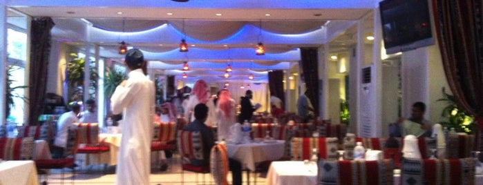 Carlton Al Moaibed Hotel is one of Jawaher 🕊'ın Beğendiği Mekanlar.