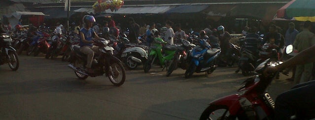 Pasar jombang is one of Places in Pamulang. Tangerang..