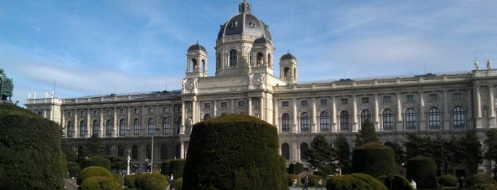 Museum of Art History is one of StorefrontSticker #4sqCities: Vienna.