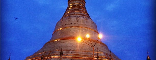 Yangon | Rangoon is one of Lugares favoritos de Roberto.