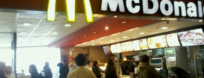 McDonald's is one of Leos'un Kaydettiği Mekanlar.