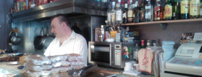Cafeteria Mordisco is one of Paella valenciana de verdad.