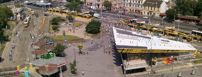 Széll Kálmán tér is one of Budapest.