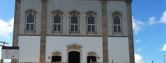 Igreja do Senhor do Bonfim is one of restaurantes.