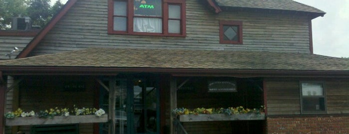 Olde Tymes Restaurant is one of สถานที่ที่ Jayne ถูกใจ.