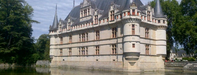 Château d'Azay-le-Rideau is one of Tours/Amboise.
