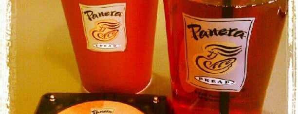 Panera Bread is one of Mikeさんのお気に入りスポット.