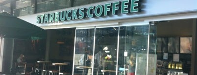 Starbucks is one of Orte, die Артем gefallen.