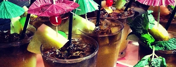 Mai Tai Bar is one of Hawaii - Oahu.