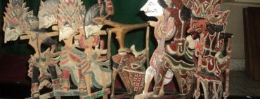 Museum Wayang Kekayon is one of Jogja, Persada, dan Havana.