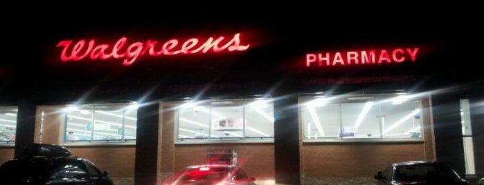 Walgreens is one of Kateさんのお気に入りスポット.