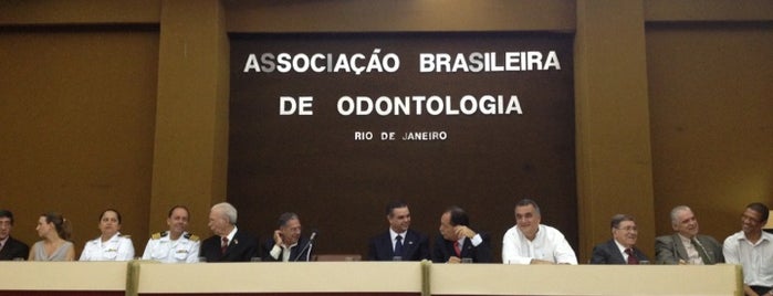 Associação Brasileira de Odontologia is one of Lieux qui ont plu à Alberto Luthianne.