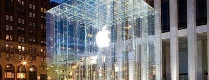 Apple Fifth Avenue is one of USA 2013.
