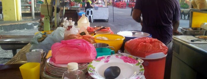 Bus Stand Pasar Malam is one of Must-visit Malaysian Restaurants in Kuala Pilah.