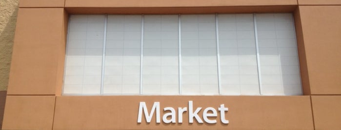 Walmart Supercenter is one of สถานที่ที่ IrmaZandl ถูกใจ.