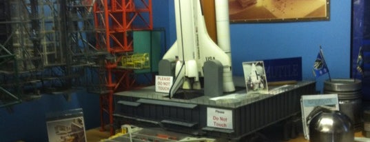 American Space Museum is one of Tempat yang Disukai Lizzie.
