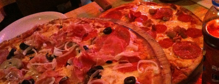 Il Saggio, Pizzeria is one of Tempat yang Disukai Juan Carlos.