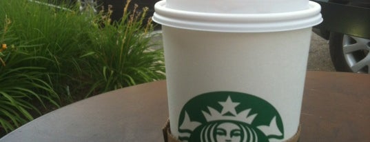 Starbucks is one of Tempat yang Disukai ENGMA.