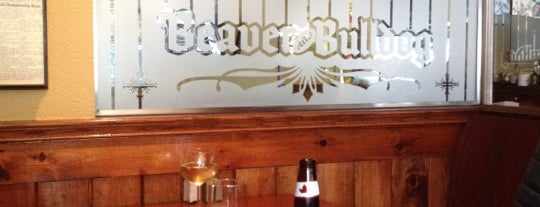 Beaver & Bulldog Pub is one of Good Eats Ontario.