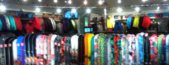Burton Snowboards Flagship Store is one of Burlington & Stowe.