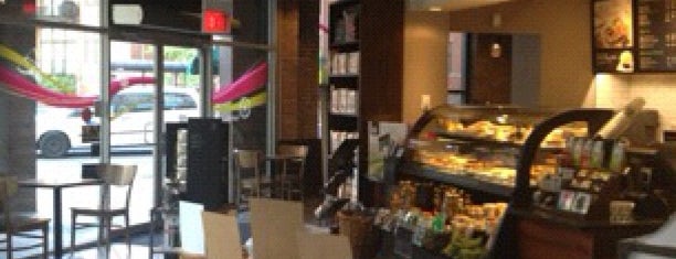 Starbucks is one of Lugares guardados de ShopTRACY.