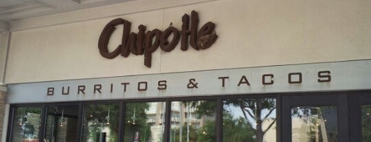 Chipotle Mexican Grill is one of Lugares favoritos de Andres.