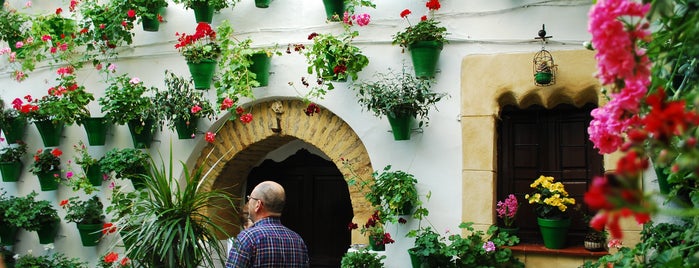 Casa-Patio de la calle Postrera, 28 is one of Patios de Cordoba.