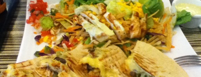Super Salads is one of Tempat yang Disukai Carlos.