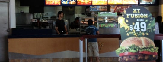 Burger King is one of Tempat yang Disukai Maria Isabel.