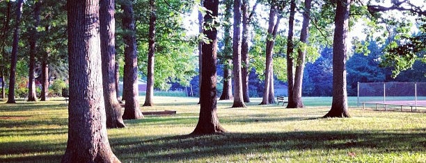 Sunset Park is one of ed'in Beğendiği Mekanlar.