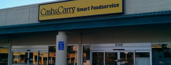 Smart Foodservice Warehouse Stores is one of Locais curtidos por Dan.
