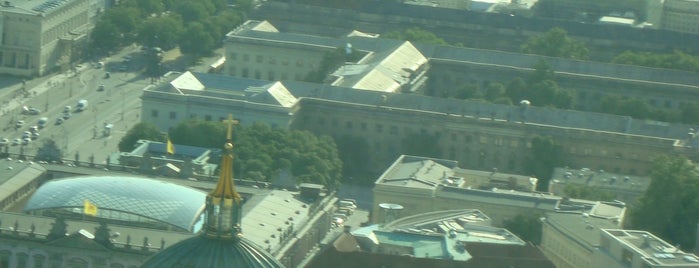 Torre della televisione di Berlino is one of Impressions from Berlin.