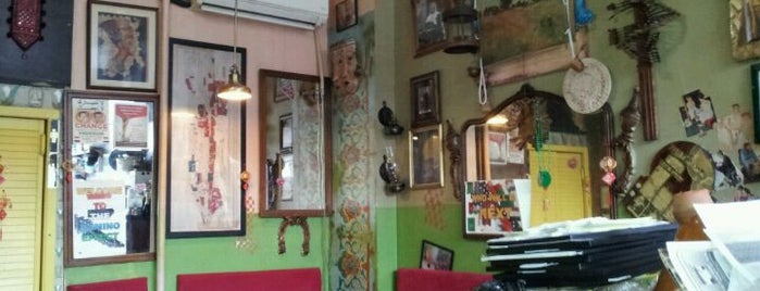 Kabab Café is one of Locais salvos de Colleen.
