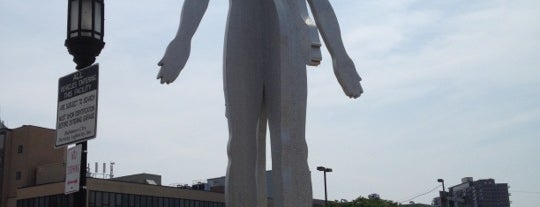 Male / Female Statue is one of The Great Baltimore Check-In 2012.