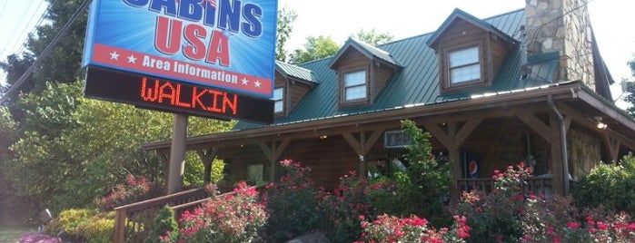 Cabins USA is one of Tempat yang Disimpan Roland.