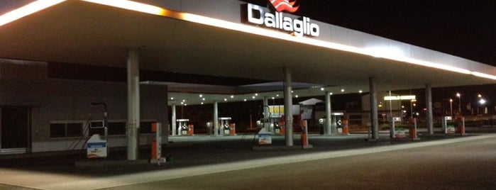 Dall'Aglio Carburanti is one of Tempat yang Disukai Vito.