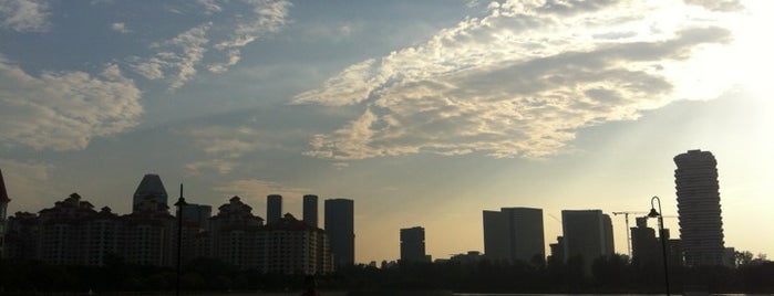 Tanjong Rhu Park is one of Trek Across Singapore.