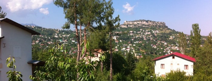 Cumayakası is one of Orte, die Ahmet Sami gefallen.
