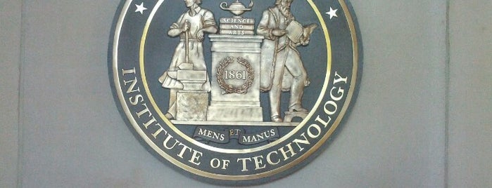 Massachusetts Teknoloji Enstitüsü is one of Boston Area Colleges & Universites.