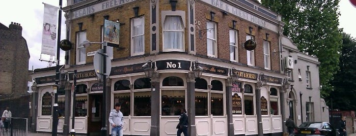 The Cart and Horses is one of London town.