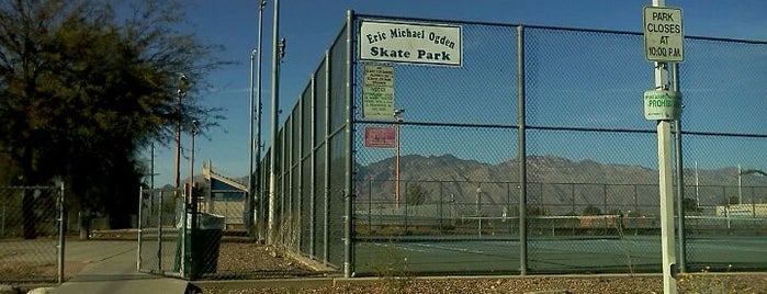 Catalina High School Tennis Courts is one of Tucson Outdoors.