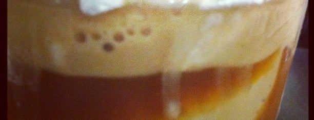 Havanna Café is one of Lieux sauvegardés par Fabio.