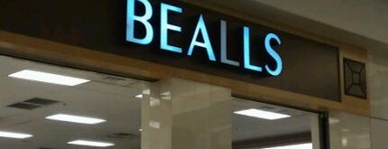Bealls is one of Tiendas.