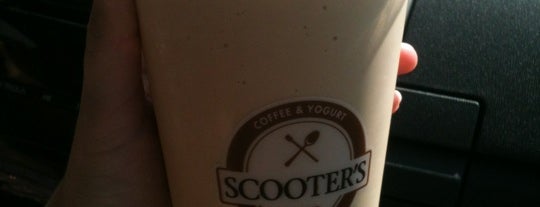 Scooter's Coffee Drive-Thru is one of Lugares favoritos de Steve.