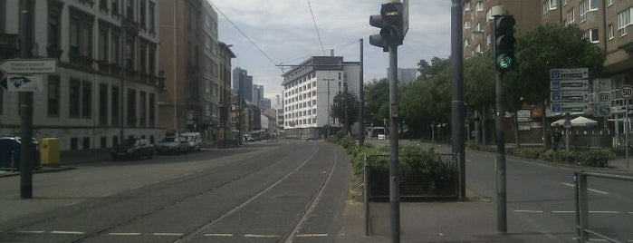 H Ostendstraße is one of Tempat yang Disukai Emre.