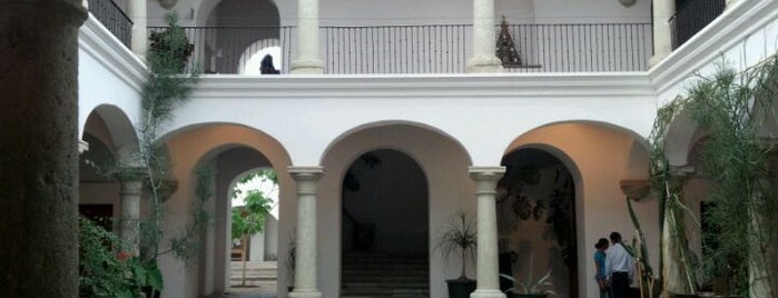 Casa de la Ciudad is one of Posti salvati di Jaky.